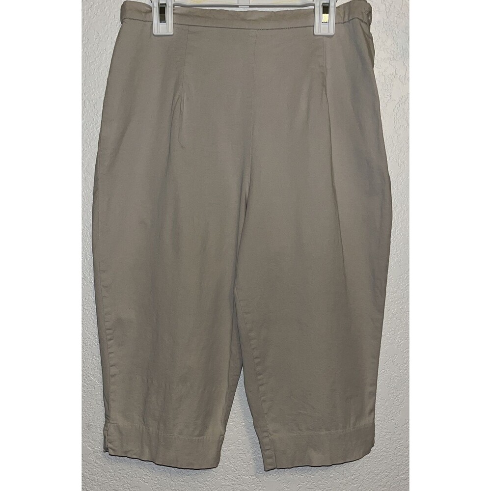 Bay Studio Capri Shorts Women Sz 8P Beige